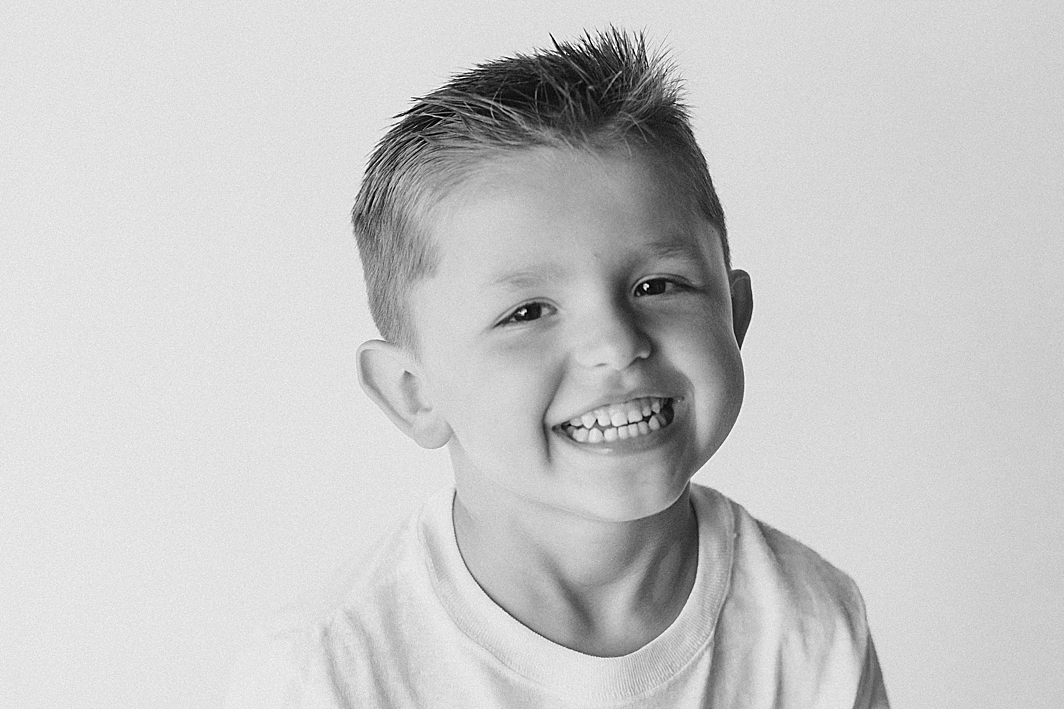 Simplicity Children Portraits in black and white